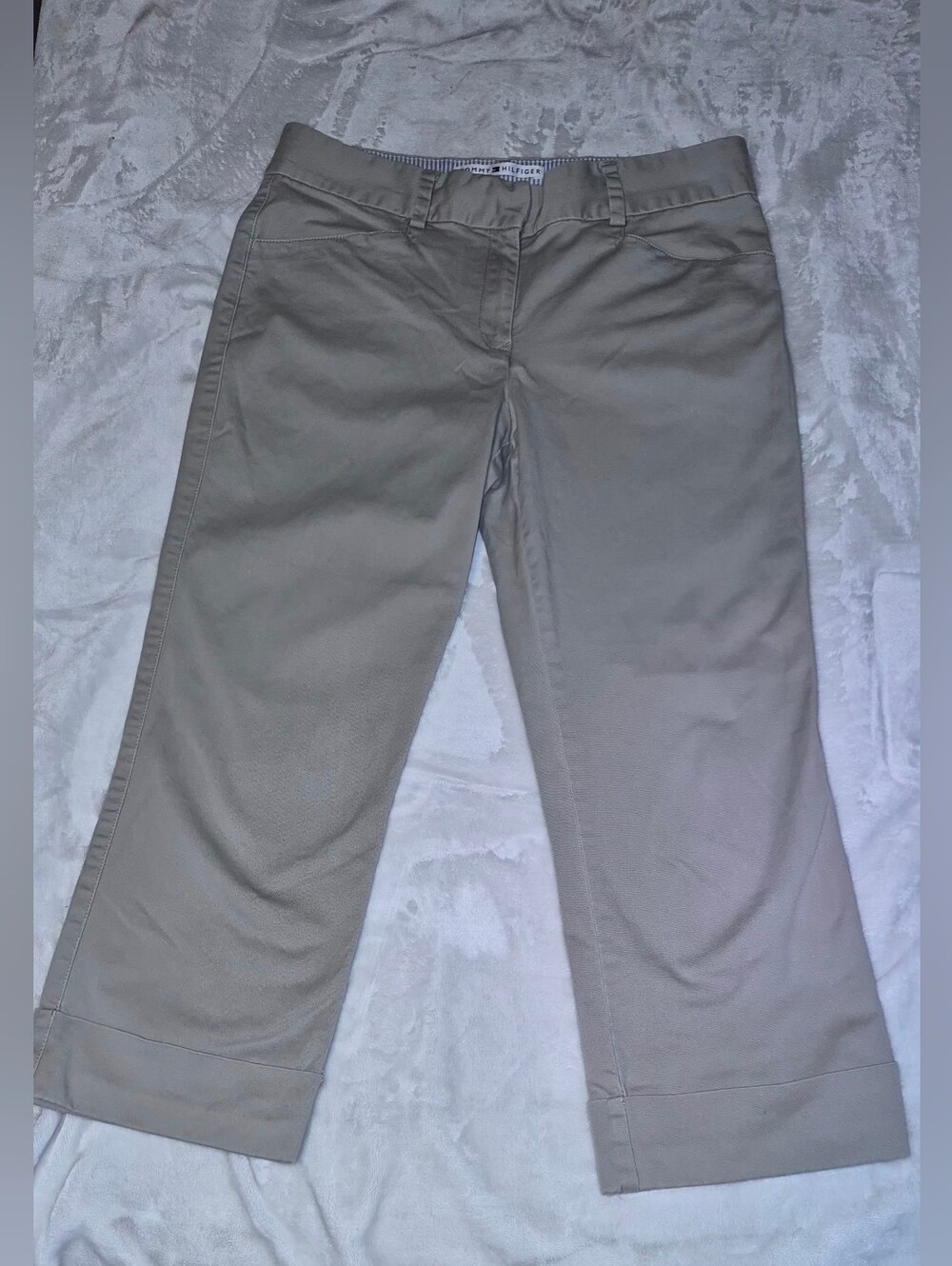 Tommy Hilfiger Cropped Wide-Leg Jeans in Taupe